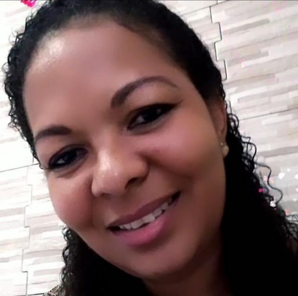 Patr&iacute;cia dos Anjos